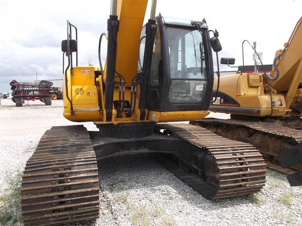 Escavator Model JCB JS220LC+